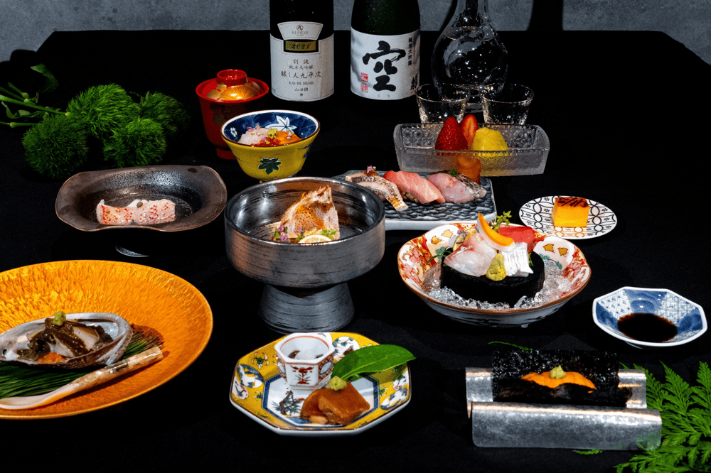 Sushi Rei is a Japanese restaurant Ho Chi Minh that serves as an open sushi counter for diners to watch the preparation (Source: Fanpage Sushi Rei)